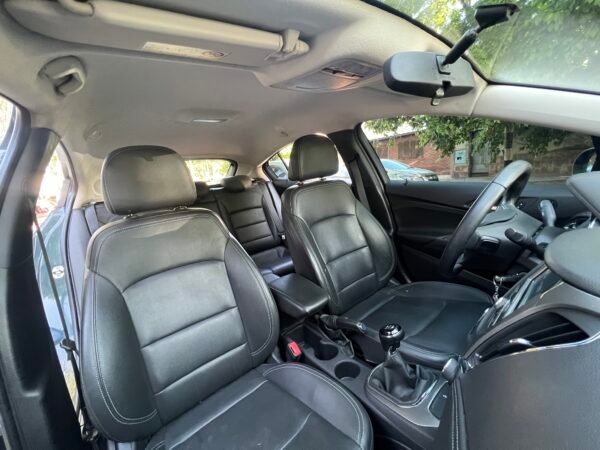 CHEVROLET CRUZE 5P 1.4 TURBO LT MT 2018 - Image 12