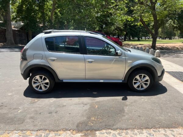 RENAULT SANDERO STEPWAY PRIVILEGE - Image 6