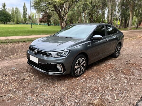 VOLKSWAGEN VIRTUS HIGHLINE AT