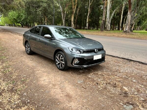 VOLKSWAGEN VIRTUS HIGHLINE AT - Image 7