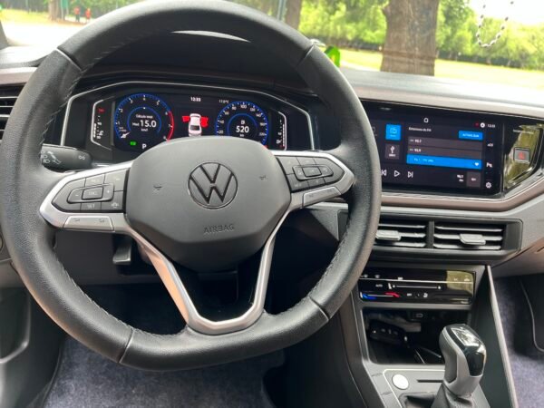 VOLKSWAGEN VIRTUS HIGHLINE AT - Image 12