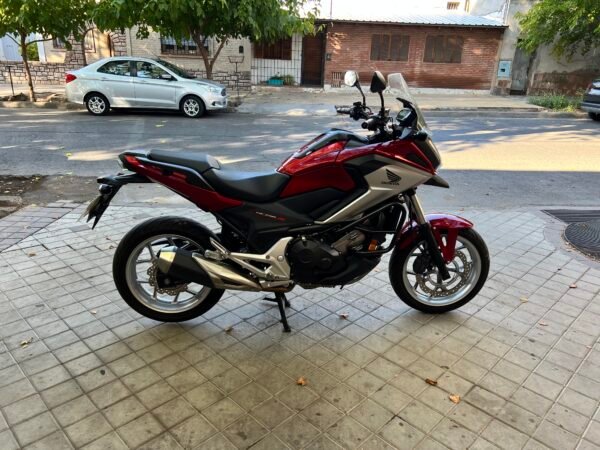 HONDA NC 750X 2018 - Image 5