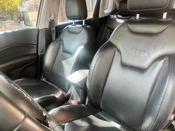 JEEP COMPAS LIMITED AT 2019 - Image 10