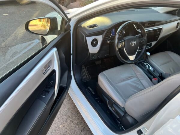 TOYOTA COROLLA XEI PK CVT 2018 - Image 9