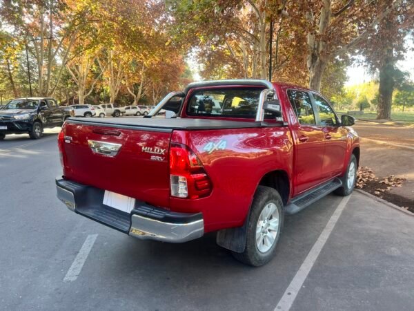 TOYOTA HILUX SRV 4X4 AT 2018 - Image 5
