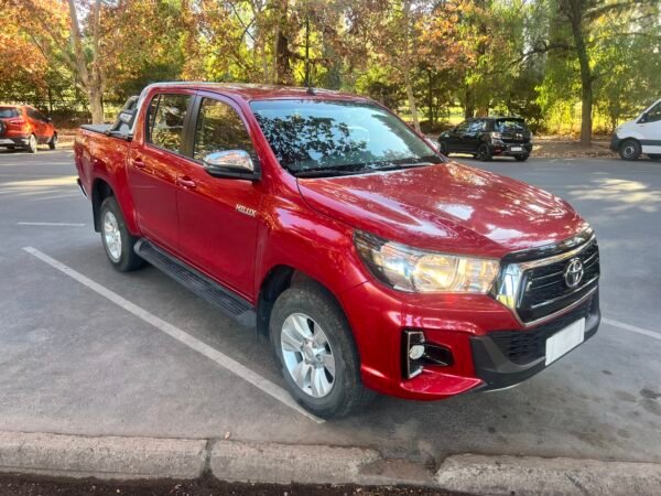 TOYOTA HILUX SRV 4X4 AT 2018 - Image 7